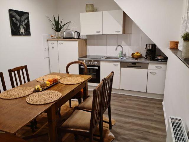 Pilgrims "Rosalie" Grosse Fewo Mit 3 Schlafzimmern, 1Bad, 2 Wc, Balkon, Fast Internet Брилон Екстериор снимка